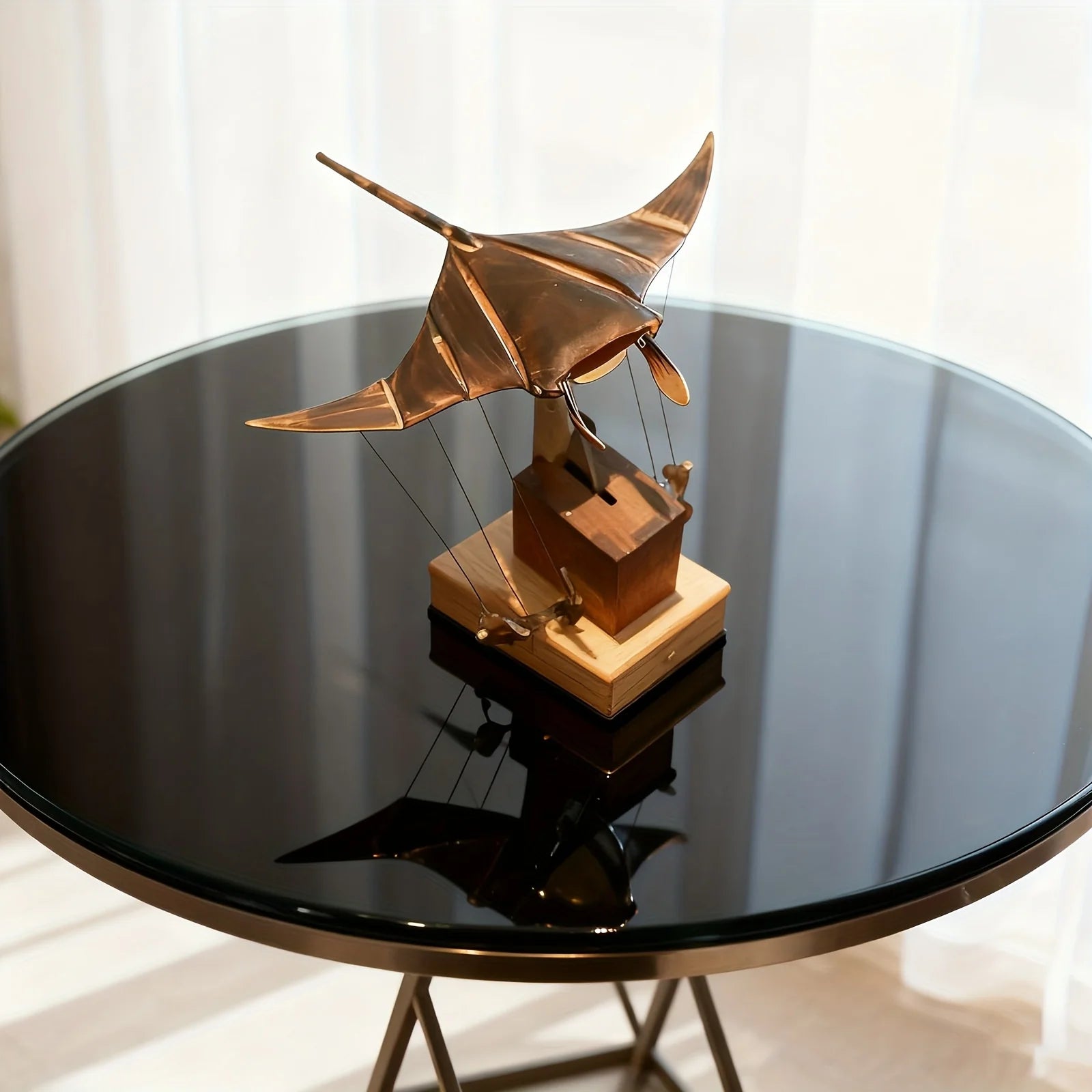 Handcrafted Wooden Swimming Ray Robot Automaton - 3D Moving Fish Mechanism, Realistic Swimming Movements, Desktop Decoration, Modern Wooden Ocean Decoration, Suitable for Home/Office Decor